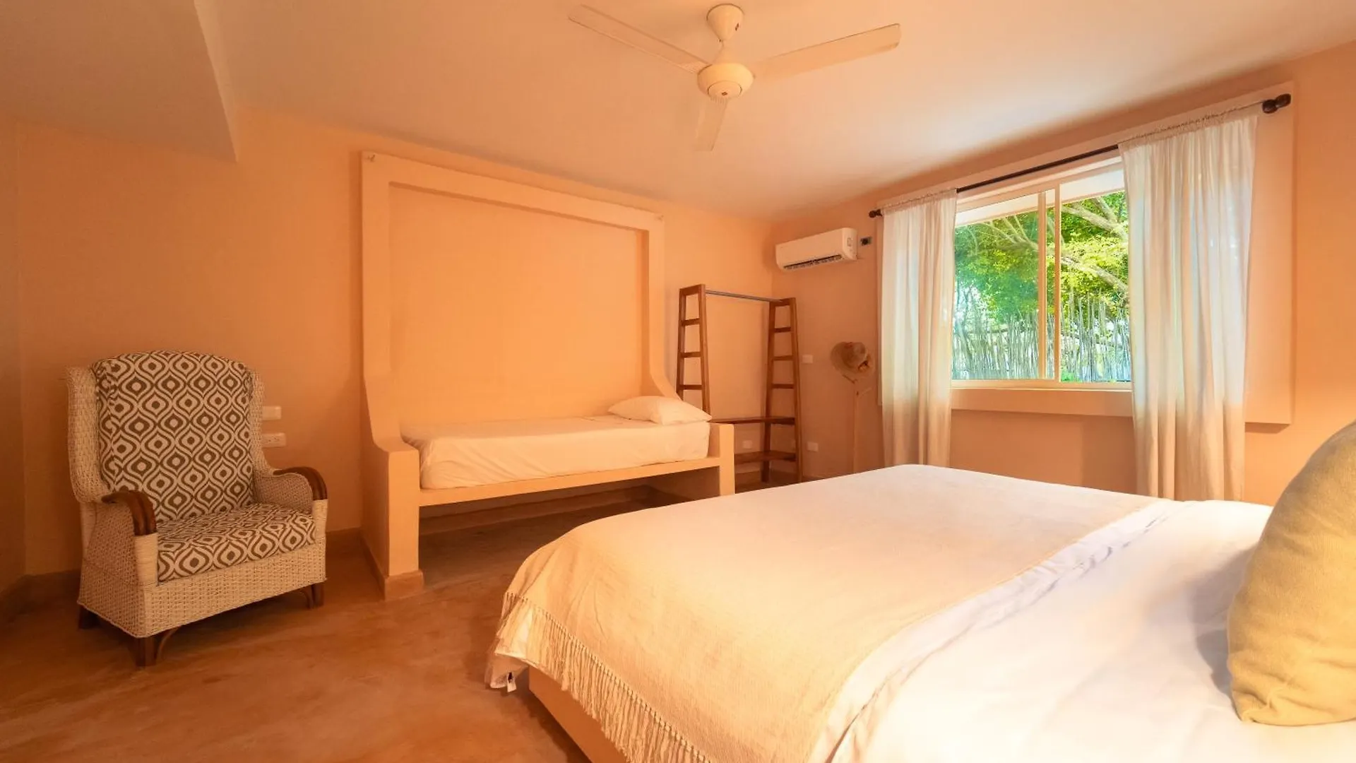 Isla Bonita Cartagena Hotel